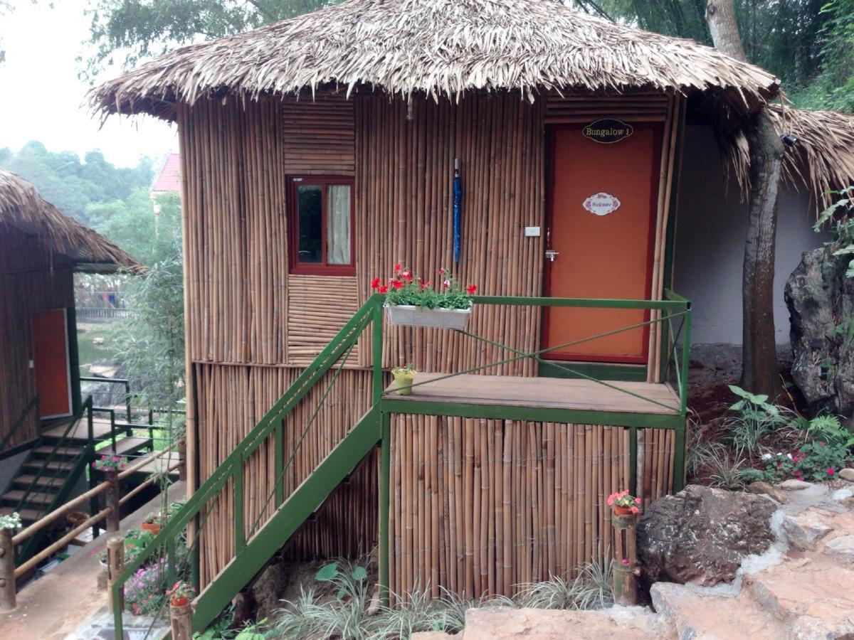 Green Hill Hostel & Tour Ha Giang Exteriör bild