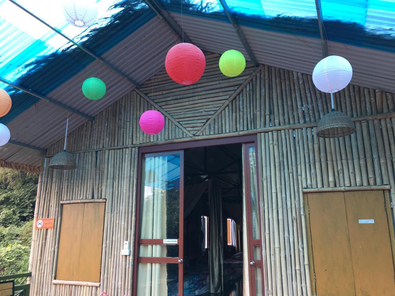 Green Hill Hostel & Tour Ha Giang Exteriör bild